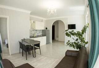 Апартаменты Dnipro view Slavutich apartment Киев Апартаменты с 2 спальнями-6