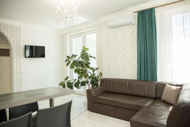 Апартаменты Dnipro view Slavutich apartment Киев-7